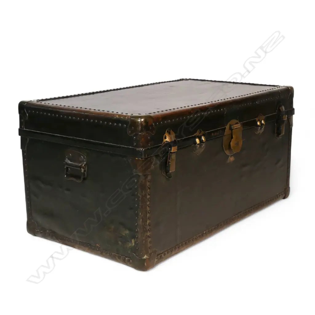 A South East Asian English-influenced leather travel trunk, Image 1++